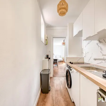 Appartement Cosy Aux Epinettes, 17e